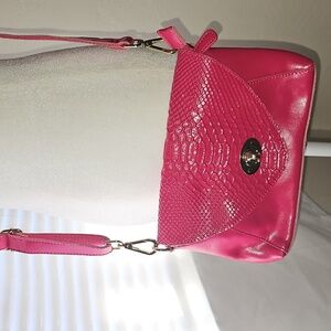 Vishark pink vegan leather crossbody bag with. top handle euc 💝